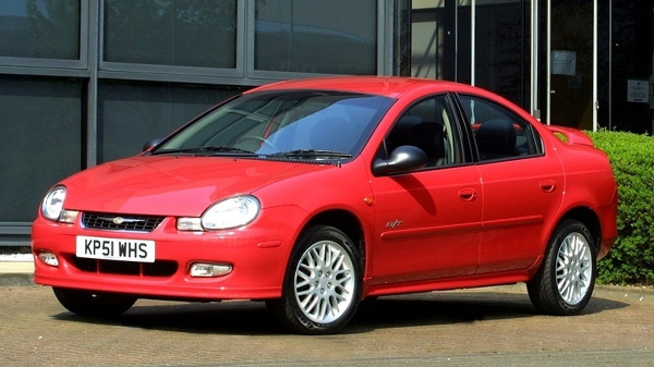 Chrysler Neon 2 (2002-2006)