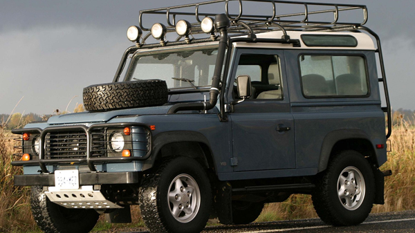 Land Rover Defender (2001-2006)