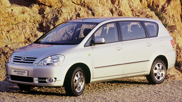 Toyota Avensis Verso (2001-2003)
