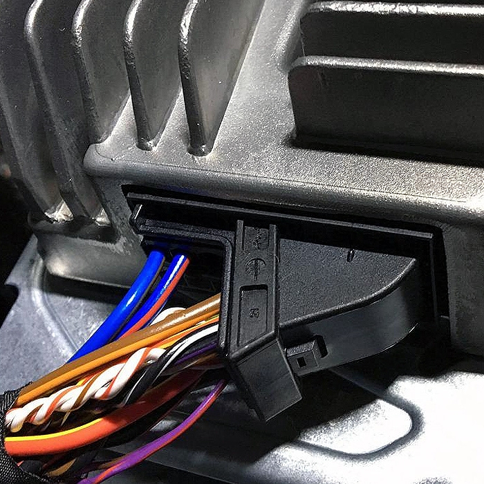 BMW 676 HIFI forsterker