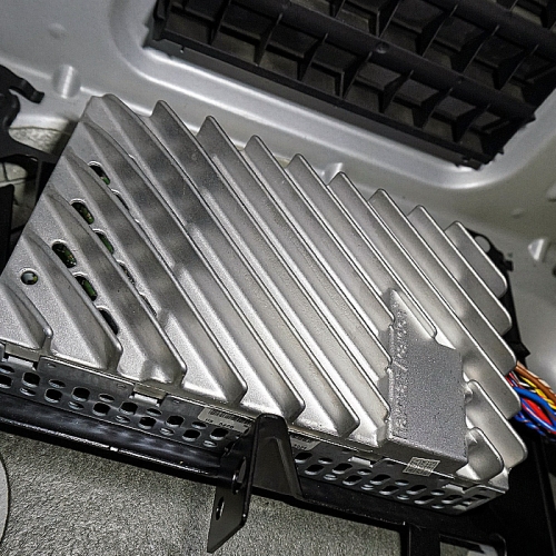 BMW 688 HK forsterker